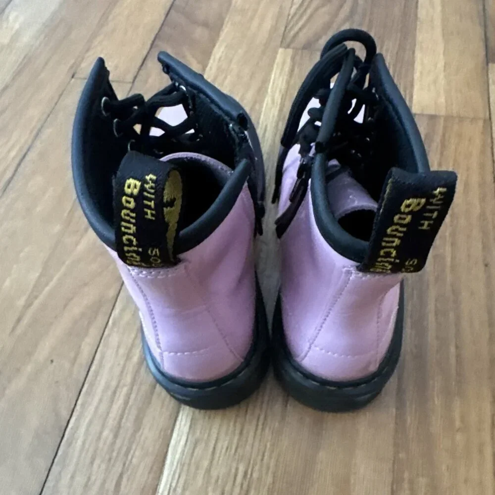 Dr. Martens Lamper 1460 J Light Pink Patent Leather Girl Kids Boots, Size 13